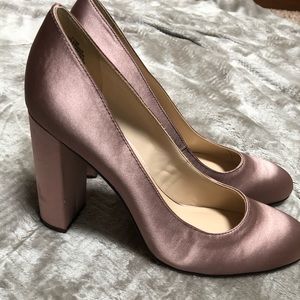 Nine West pump